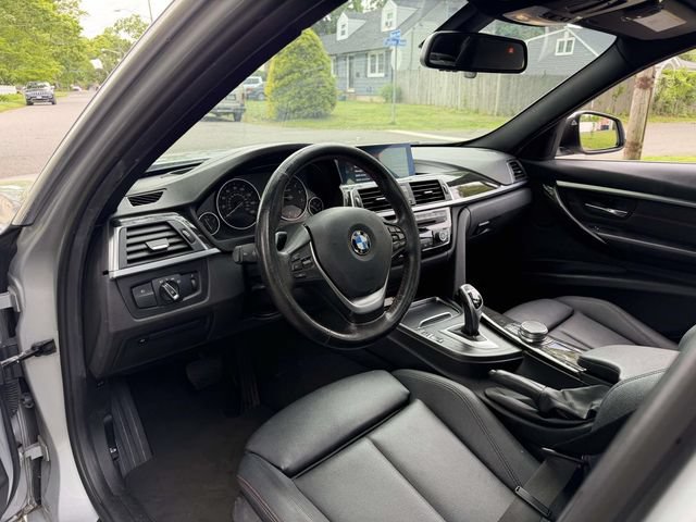 Used 2018 BMW 330i xDrive Sedan AWD/4WD image 18