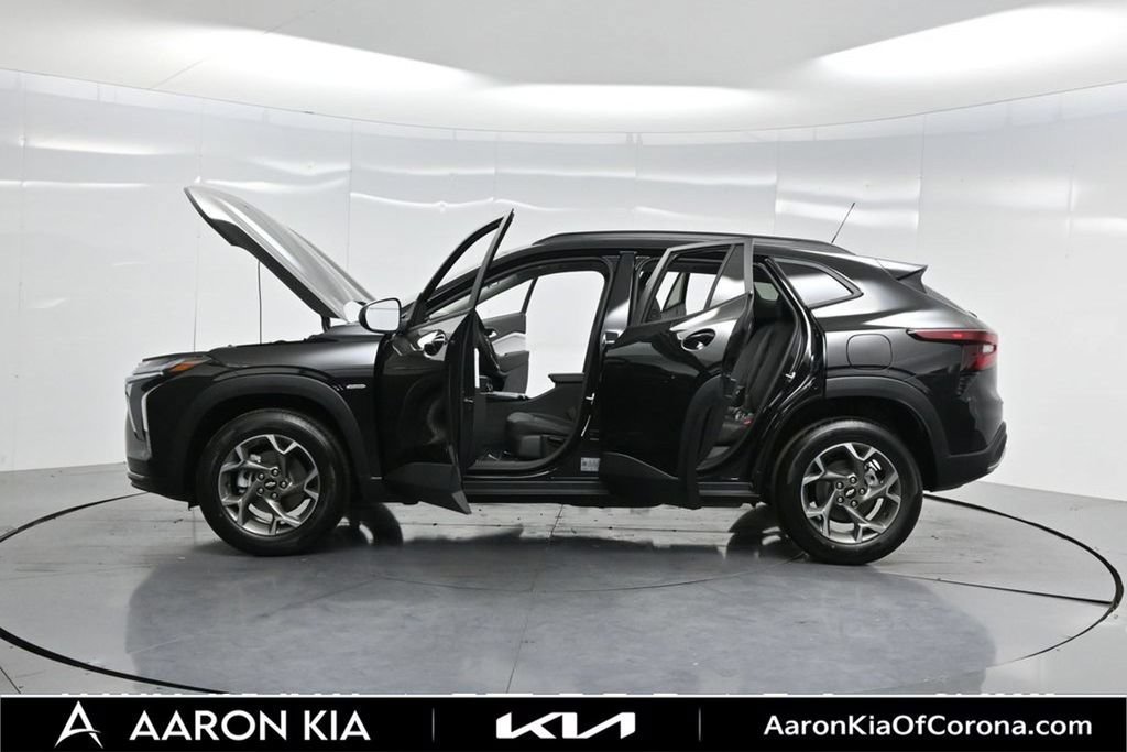 Used 2026 Chevrolet Trax LT w/ Sunroof Package FWD image 58