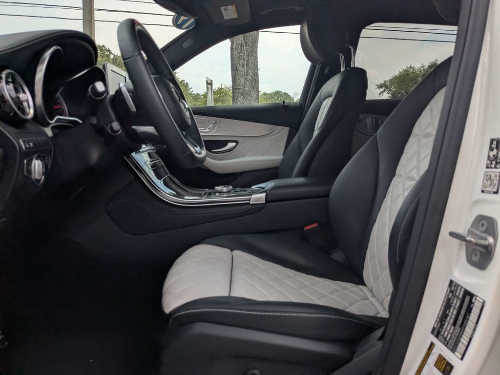 Used 2019 Mercedes-Benz GLC 43 AMG 4MATIC image 2