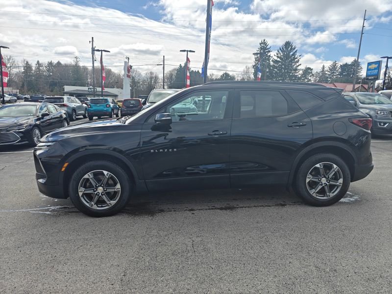 Used 2023 Chevrolet Blazer LT image 9