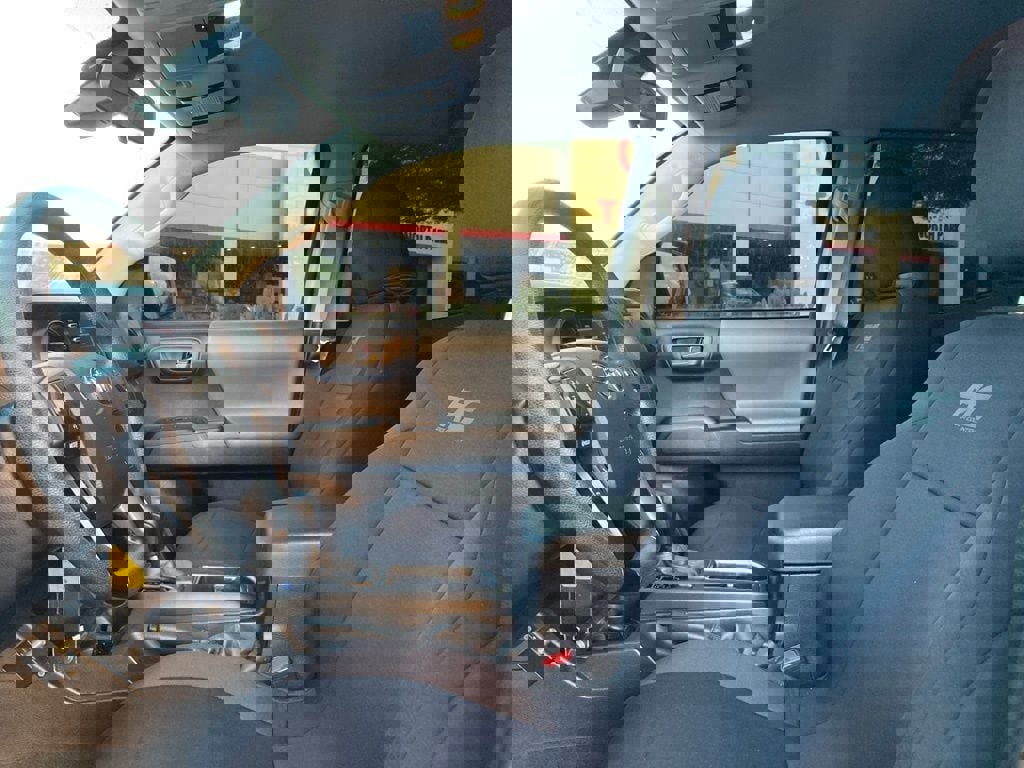 Certified 2023 Toyota Tacoma SR image 9