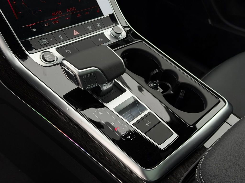 New 2026 Audi Q7 2.0T Premium AWD/4WD image 25