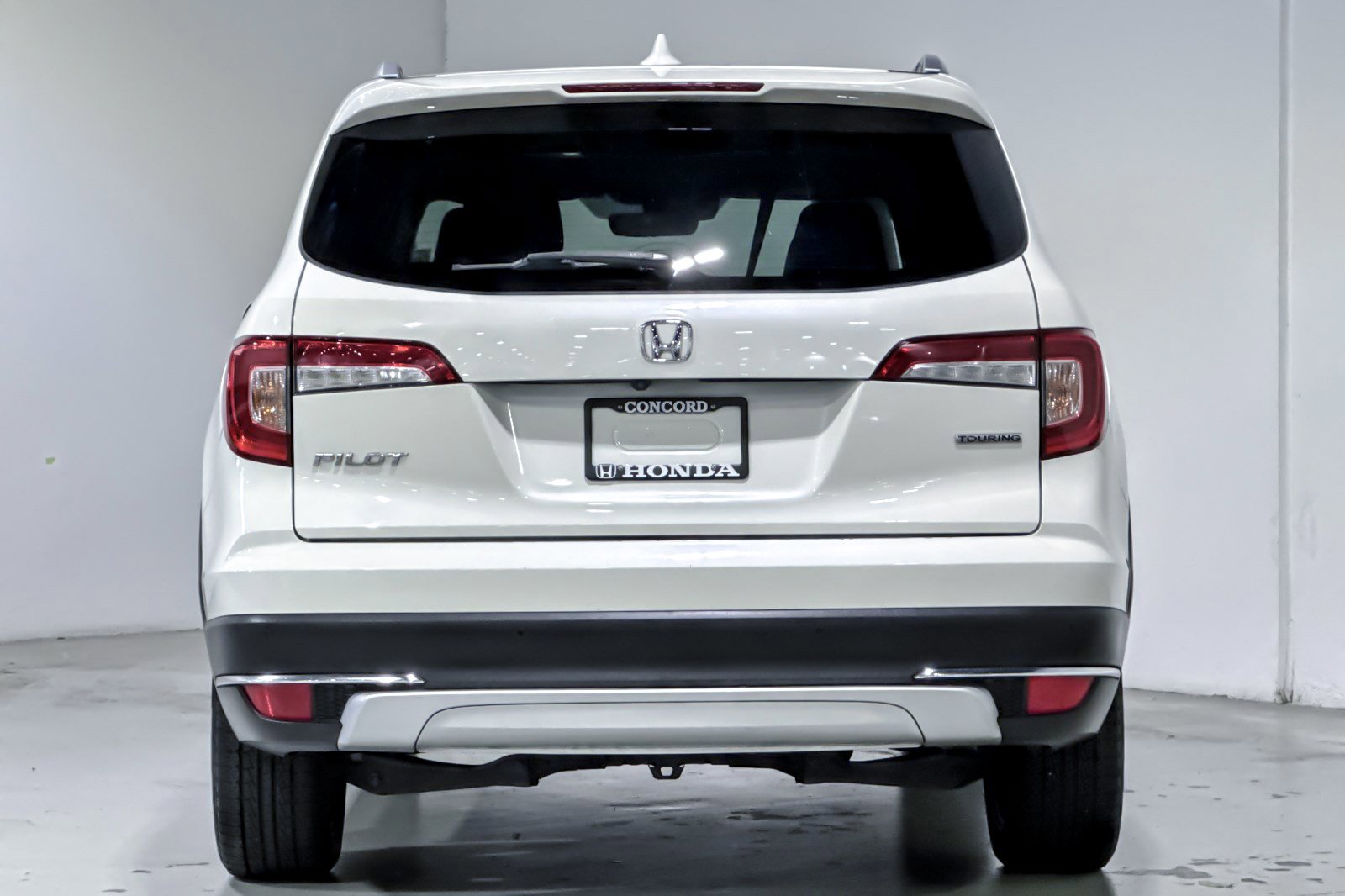 Used 2019 Honda Pilot Touring image 9
