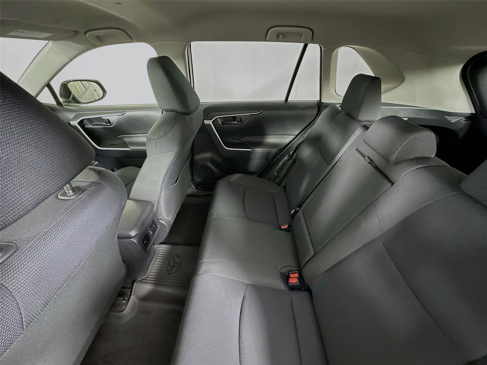 Certified 2025 Toyota RAV4 LE AWD/4WD image 11