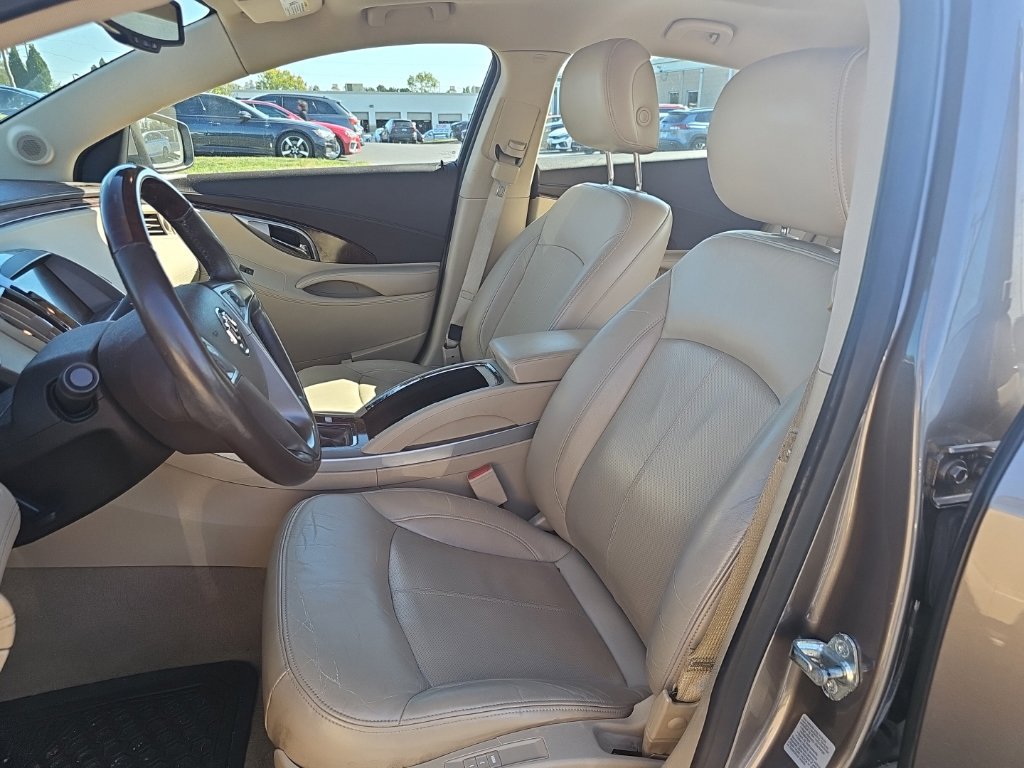 Used 2011 Buick LaCrosse CXL AWD/4WD image 3
