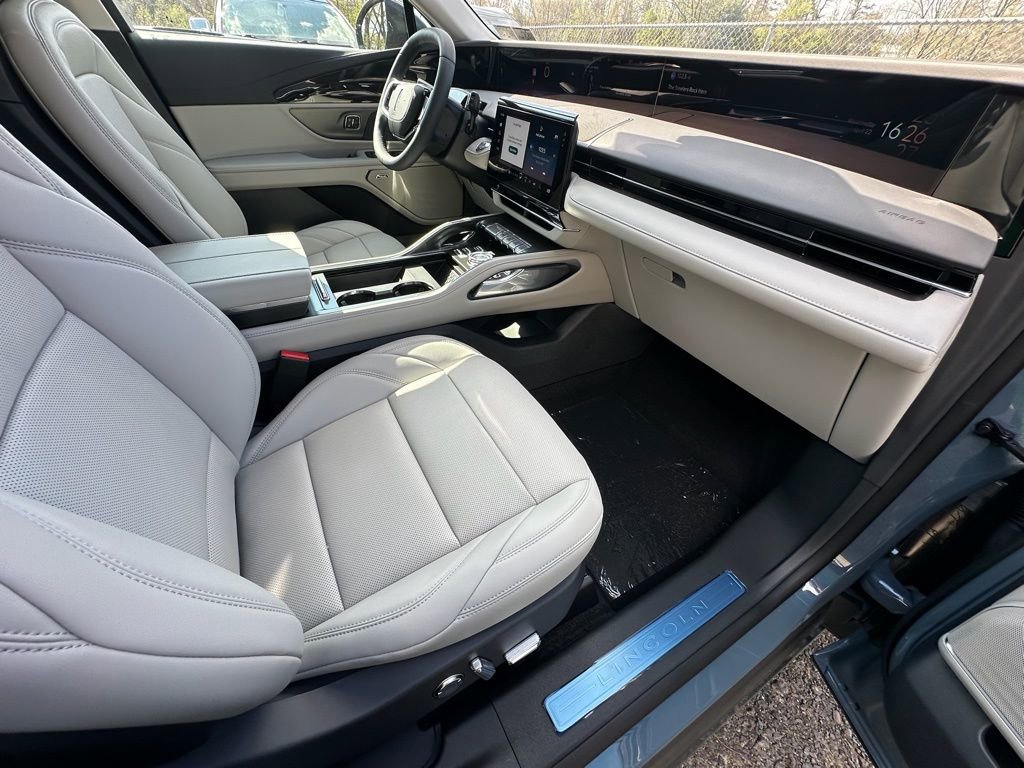 New 2026 Lincoln Nautilus Premier w/ Equipment Group 102A AWD/4WD image 22