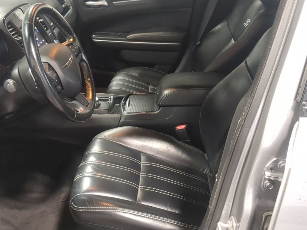 Used 2018 Chrysler 300 S w/ 300S Premium Group AWD/4WD image 20