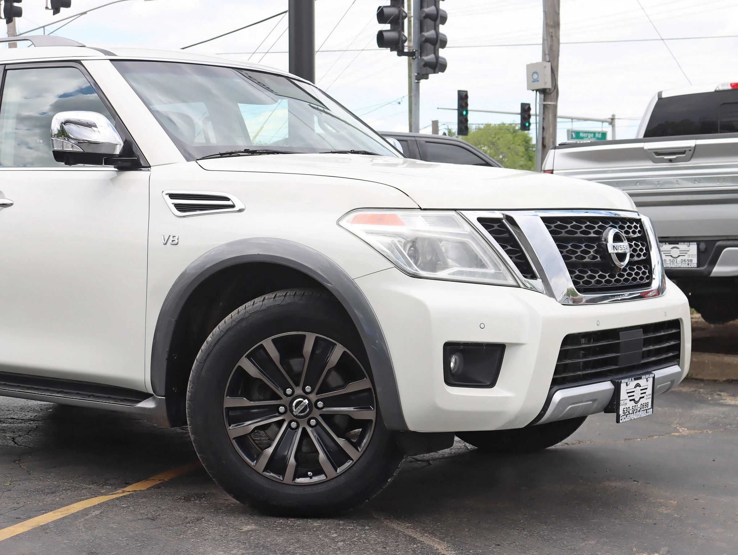 Used 2017 Nissan Armada Platinum AWD/4WD image 3