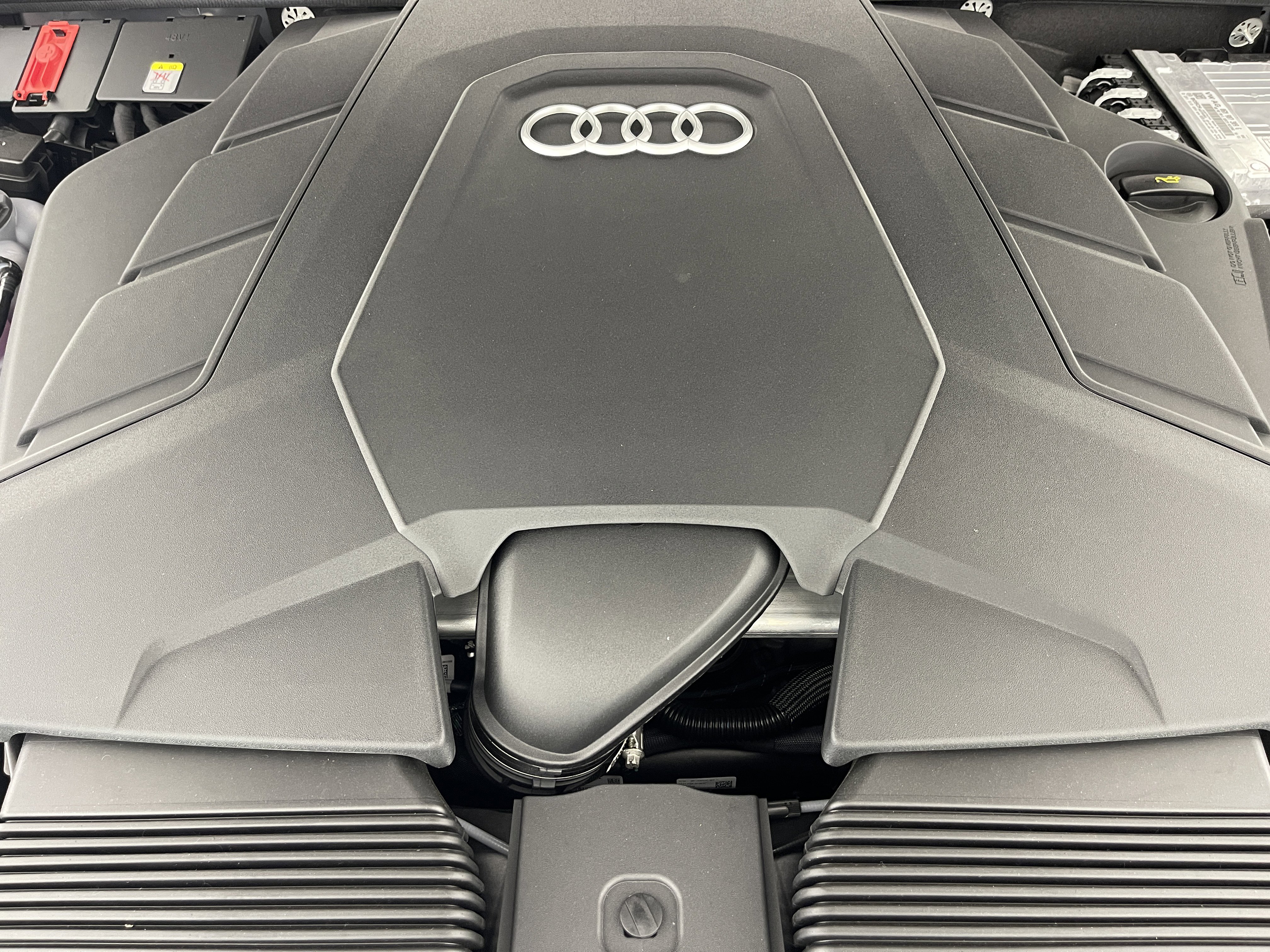New 2025 Audi Q8 Premium Plus image 41