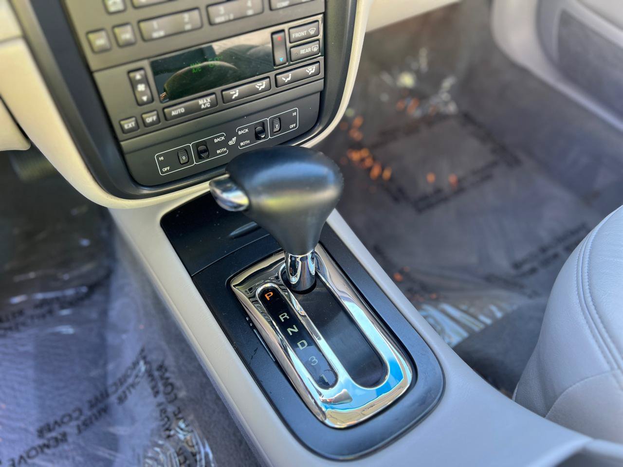 Used 2000 Lincoln Continental FWD image 26