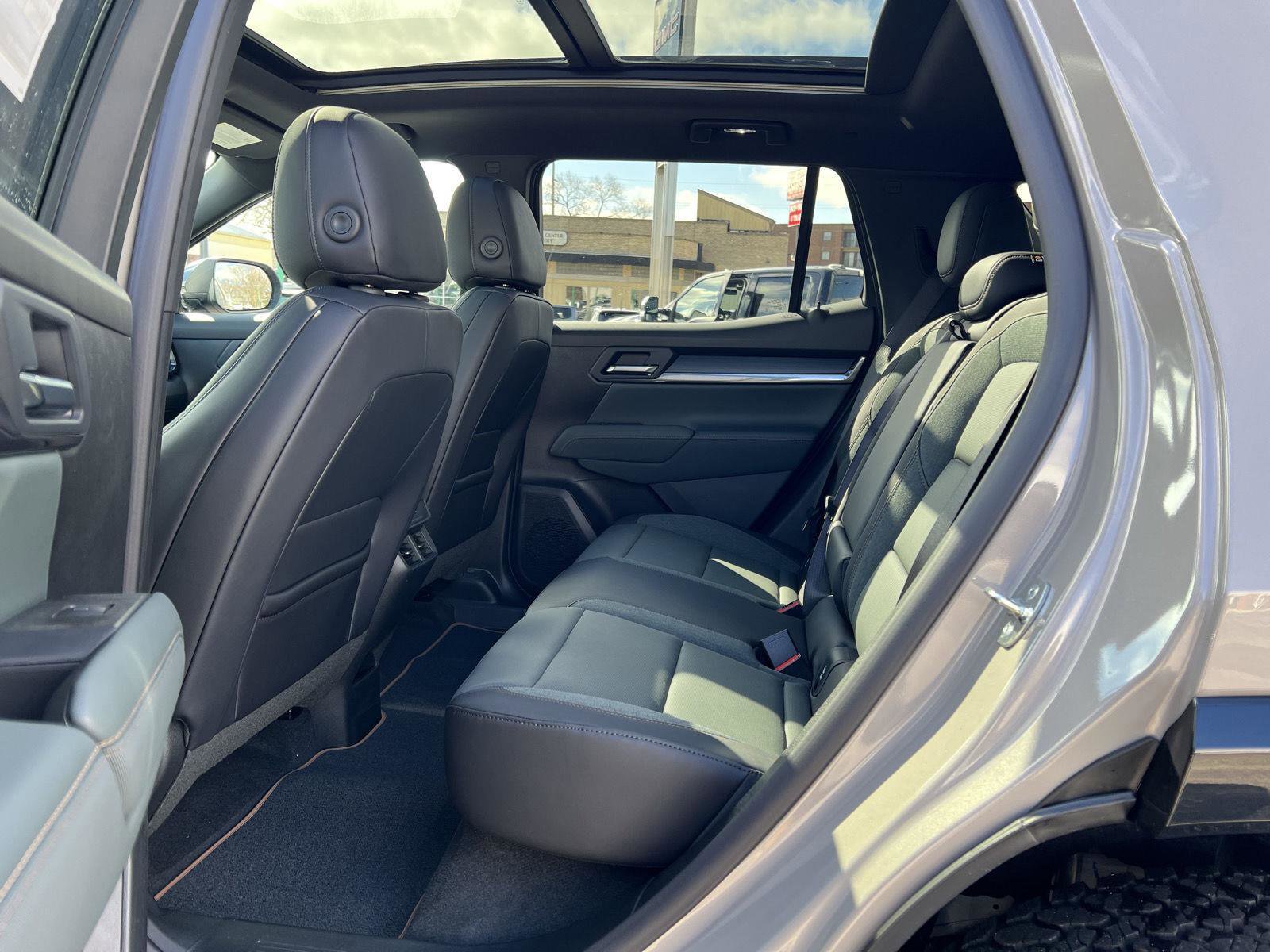 New 2026 GMC Terrain AT4 w/ Technology Package II AWD/4WD image 38
