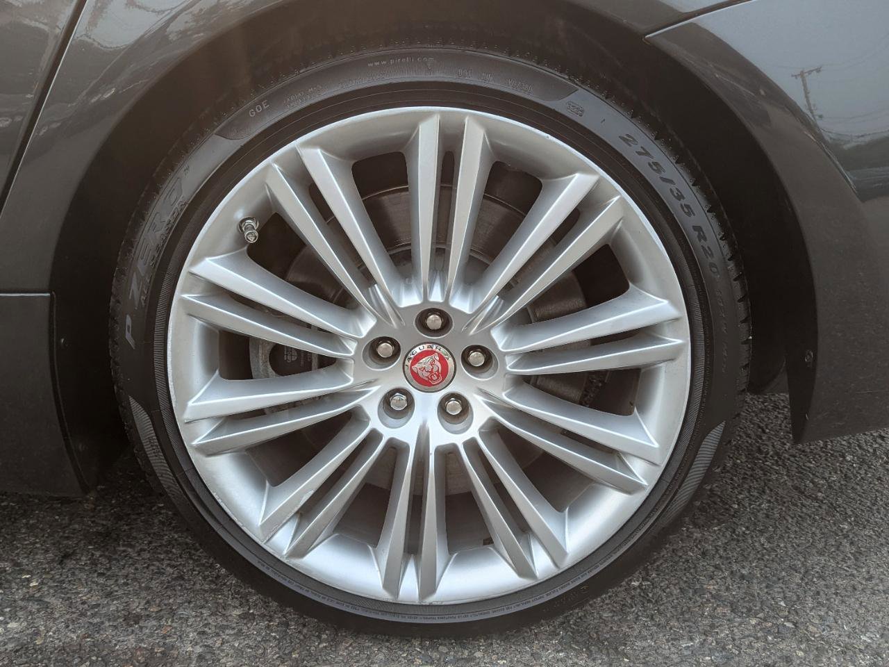Used 2017 Jaguar XJ L Supercharged RWD image 67