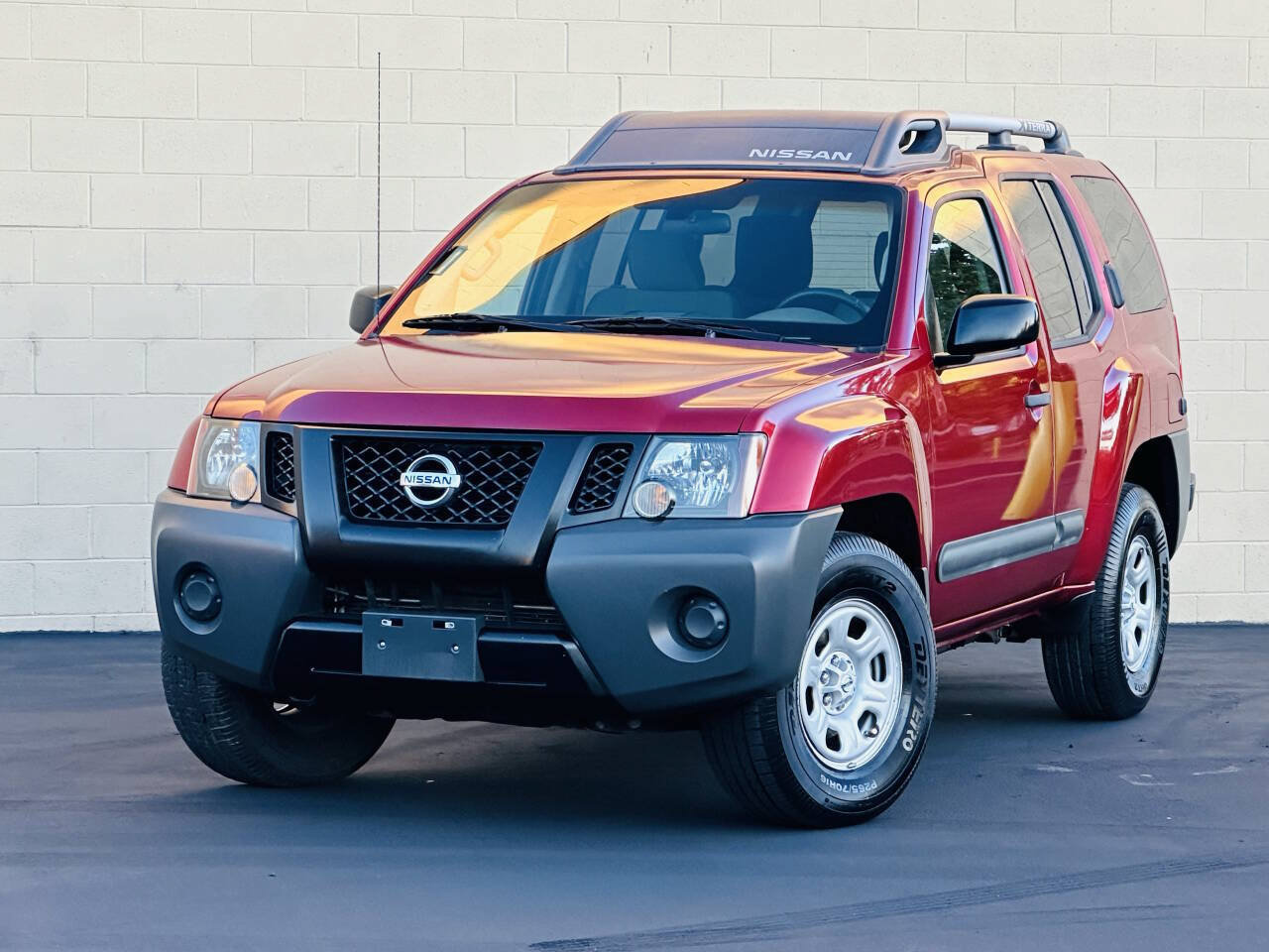 Used 2013 Nissan Xterra S AWD/4WD image 2