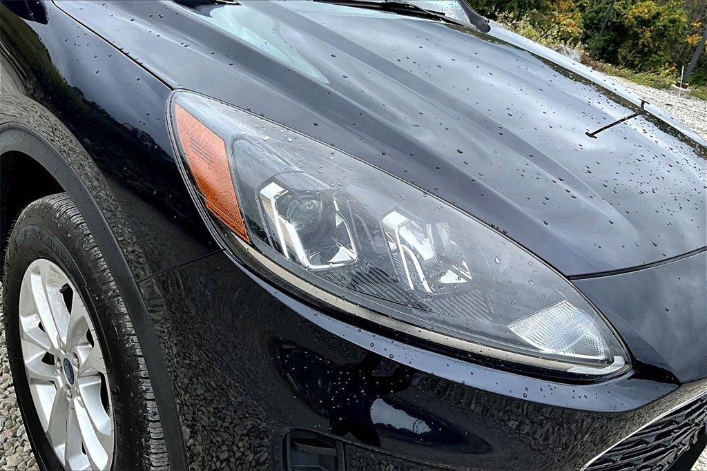 Used 2021 Ford Escape SE image 28