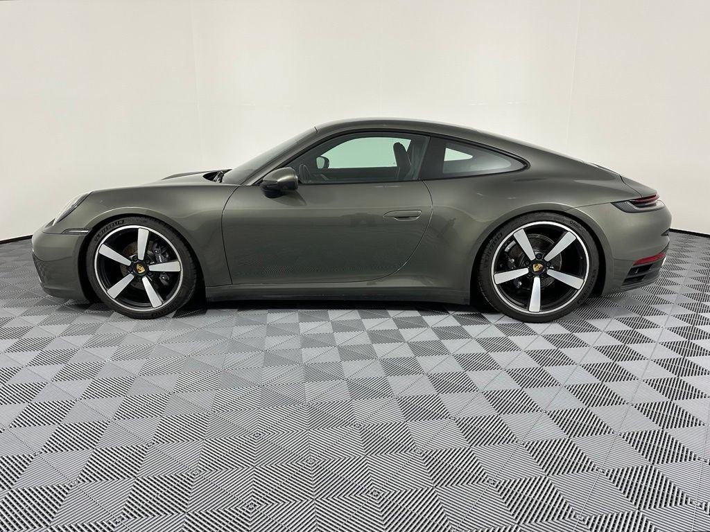 Certified 2022 Porsche 911 Carrera RWD image 2