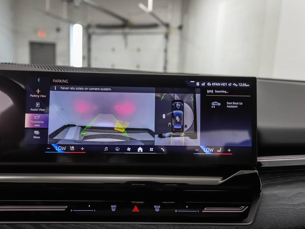 Used 2026 BMW 530i xDrive AWD/4WD image 19