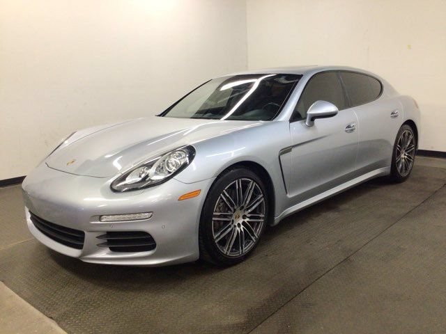 Used 2016 Porsche Panamera Edition RWD image 3