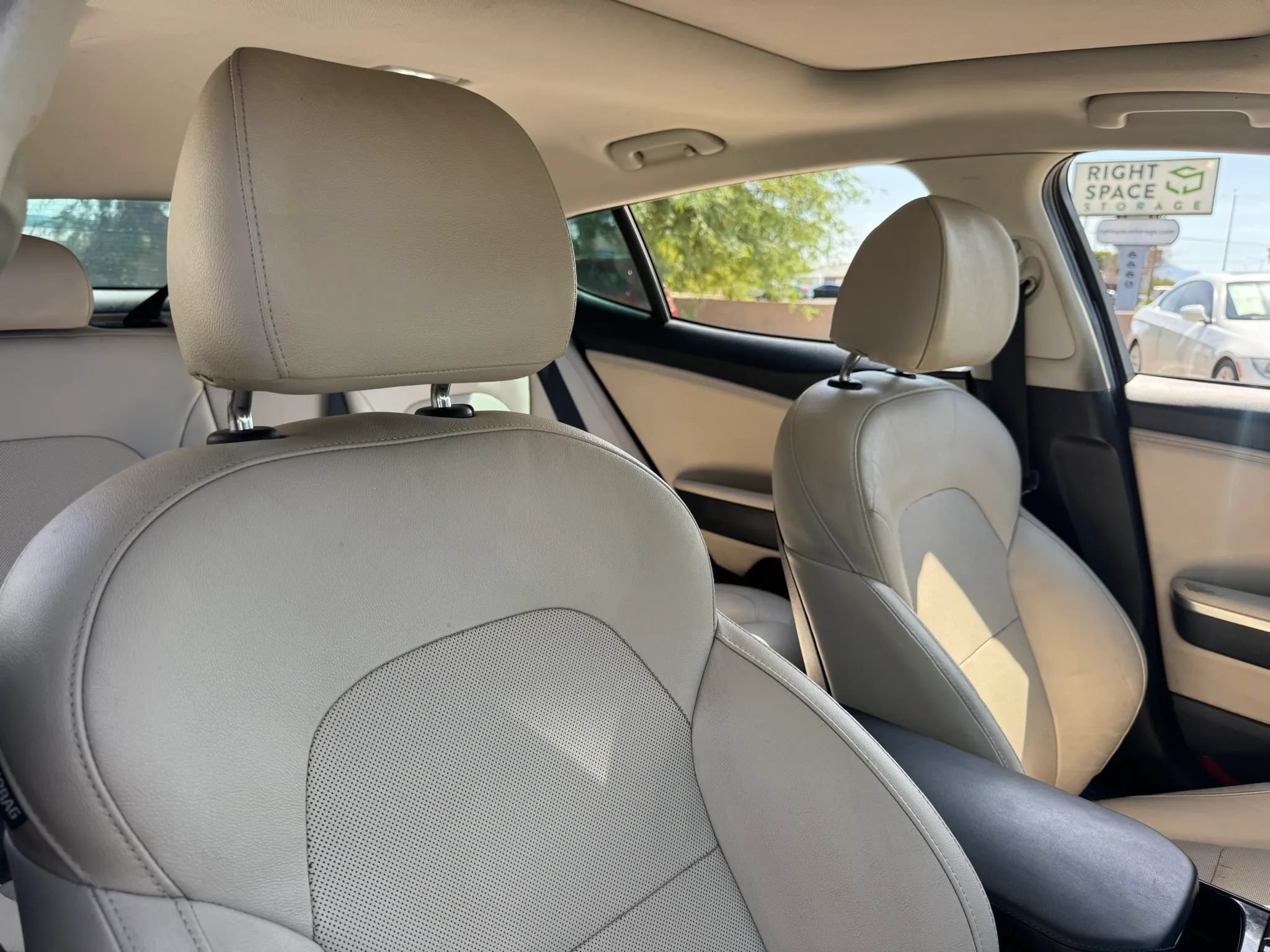 Used 2018 Kia Stinger Premium RWD image 33