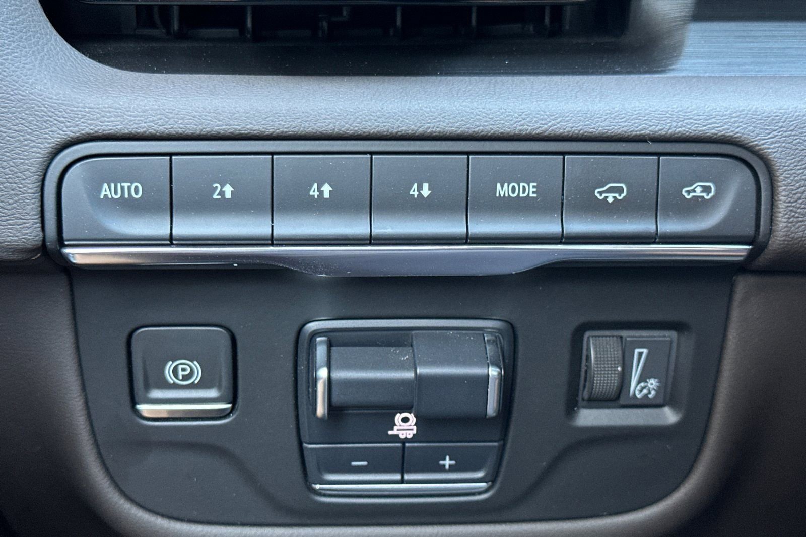 Used 2023 Cadillac Escalade ESV Sport w/ Touring Package image 41