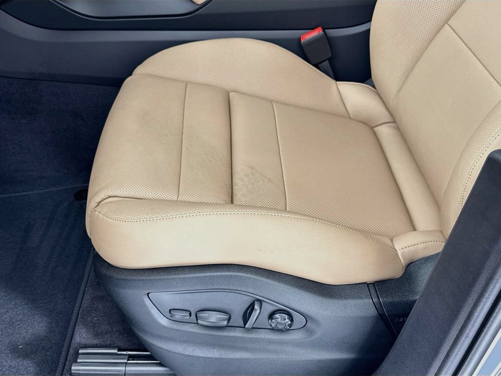New 2026 Porsche Cayenne AWD/4WD image 13