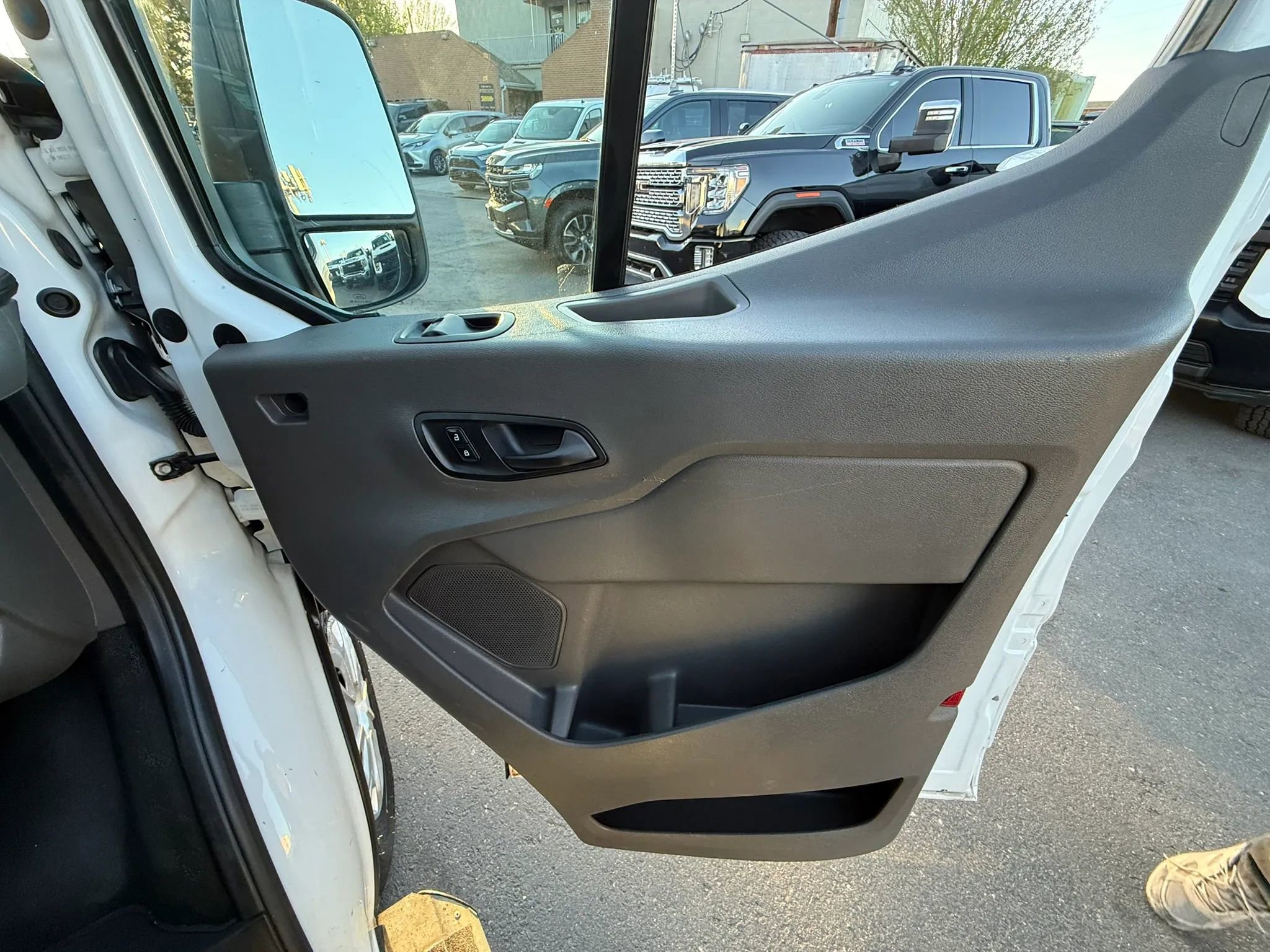 Used 2021 Ford Transit 250 Low Roof w/ Exterior Upgrade Package image 30