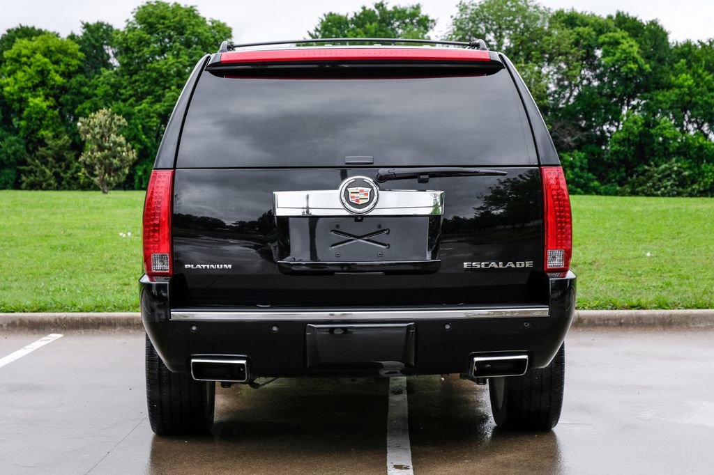 Used 2013 Cadillac Escalade Platinum AWD/4WD image 13