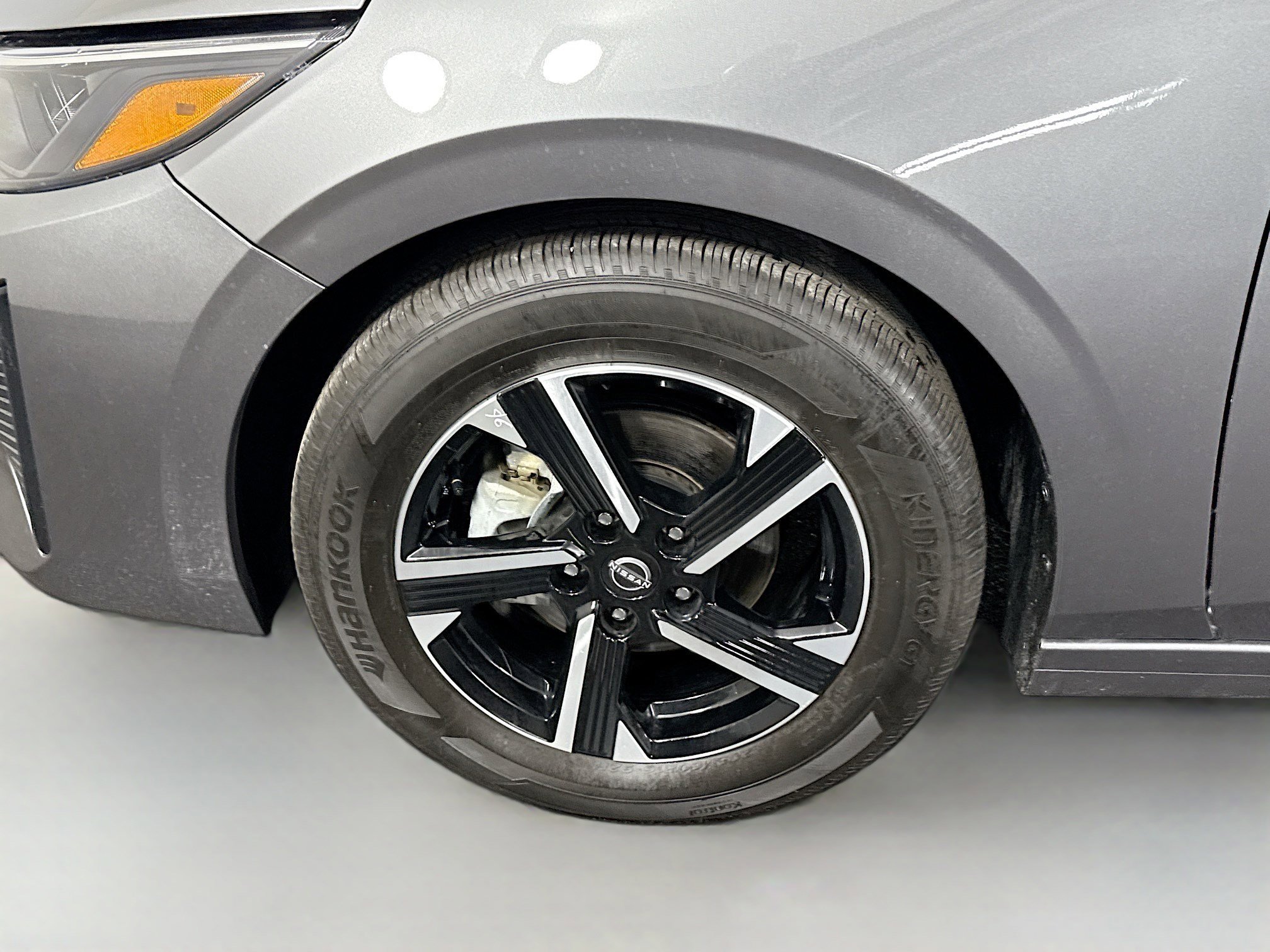 Used 2025 Nissan Sentra SV image 38