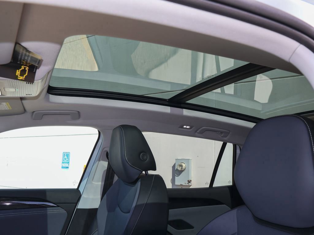 New 2026 Volkswagen Tiguan SE image 13