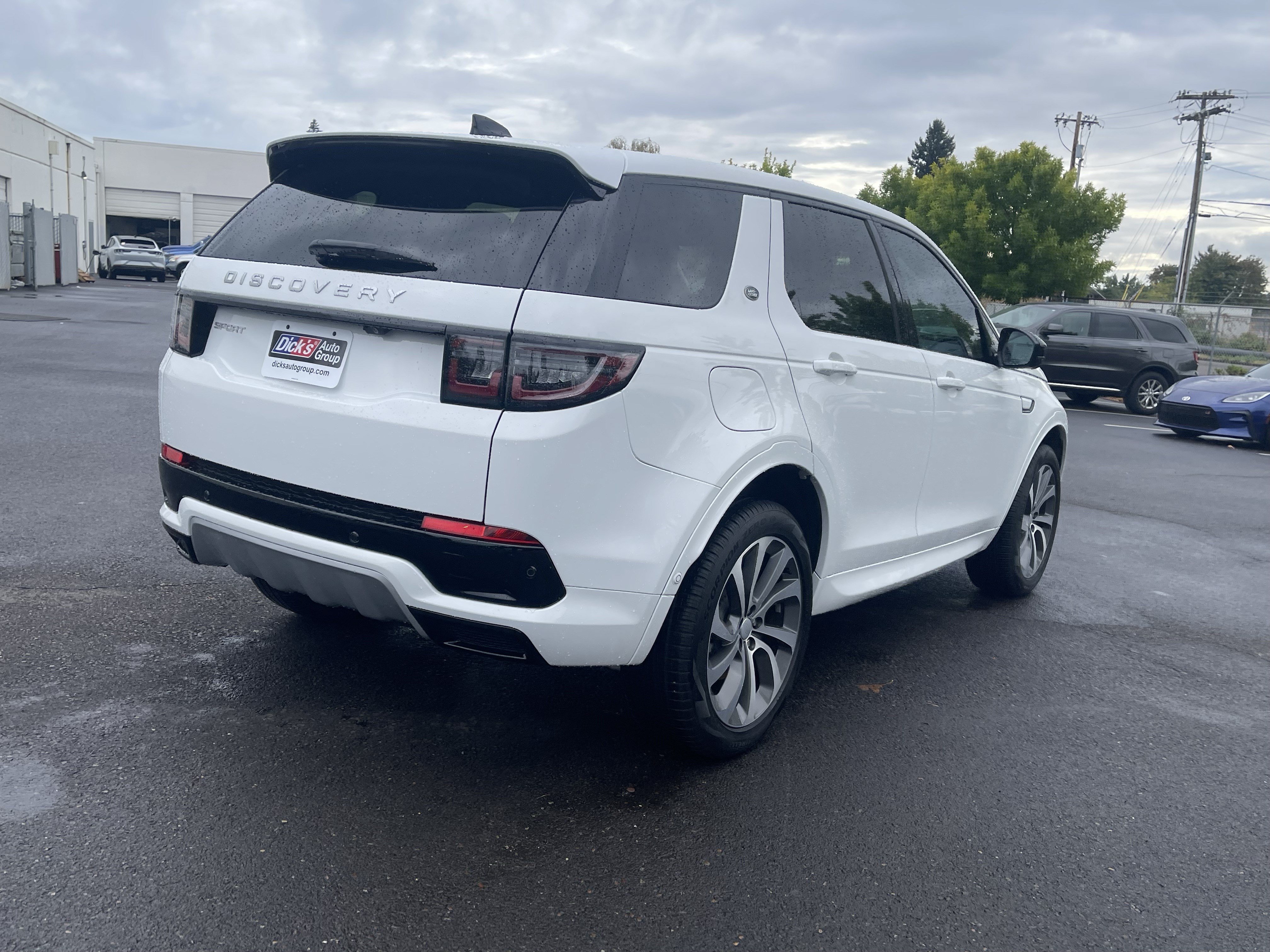Used 2025 Land Rover Discovery Sport S AWD/4WD image 5