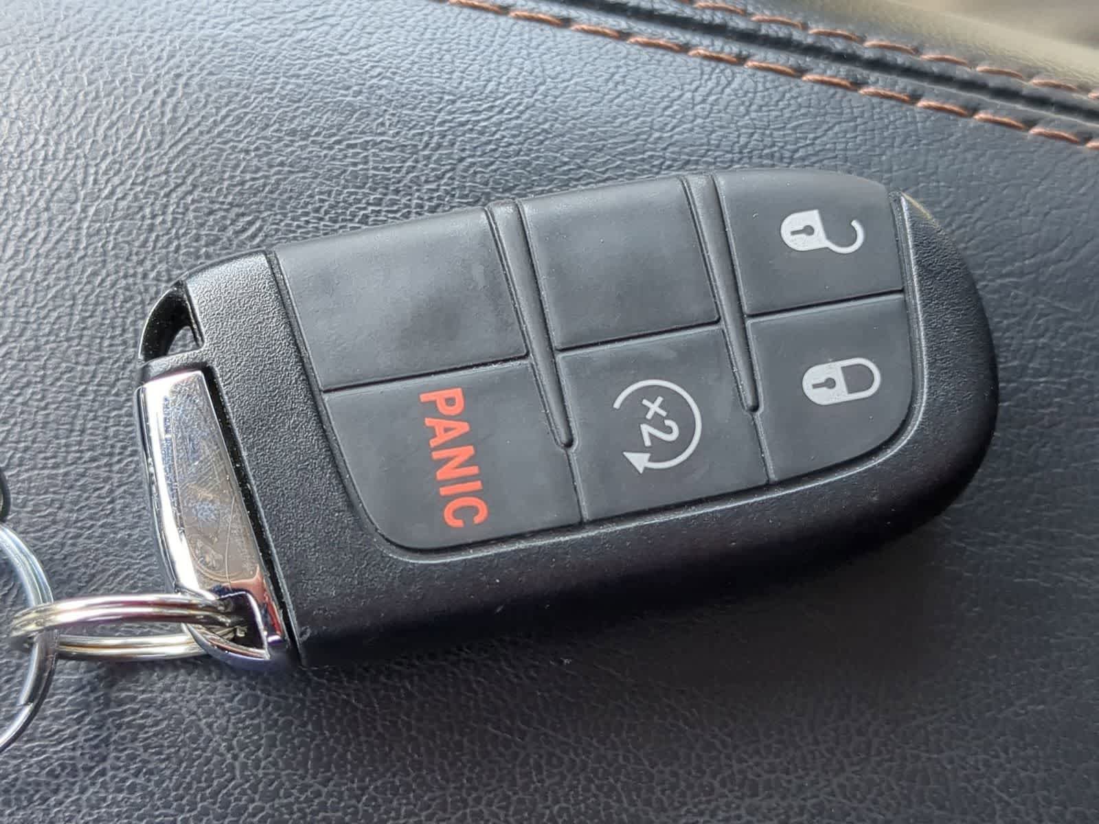 Used 2022 Jeep Compass Limited AWD/4WD image 32