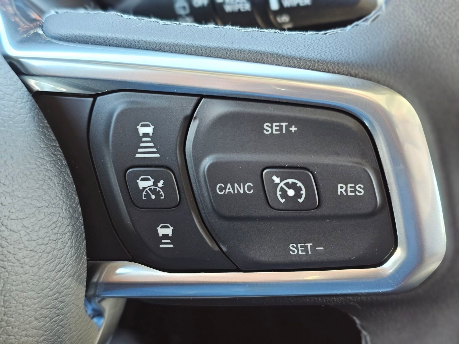 New 2026 Jeep Wrangler Sahara AWD/4WD image 18