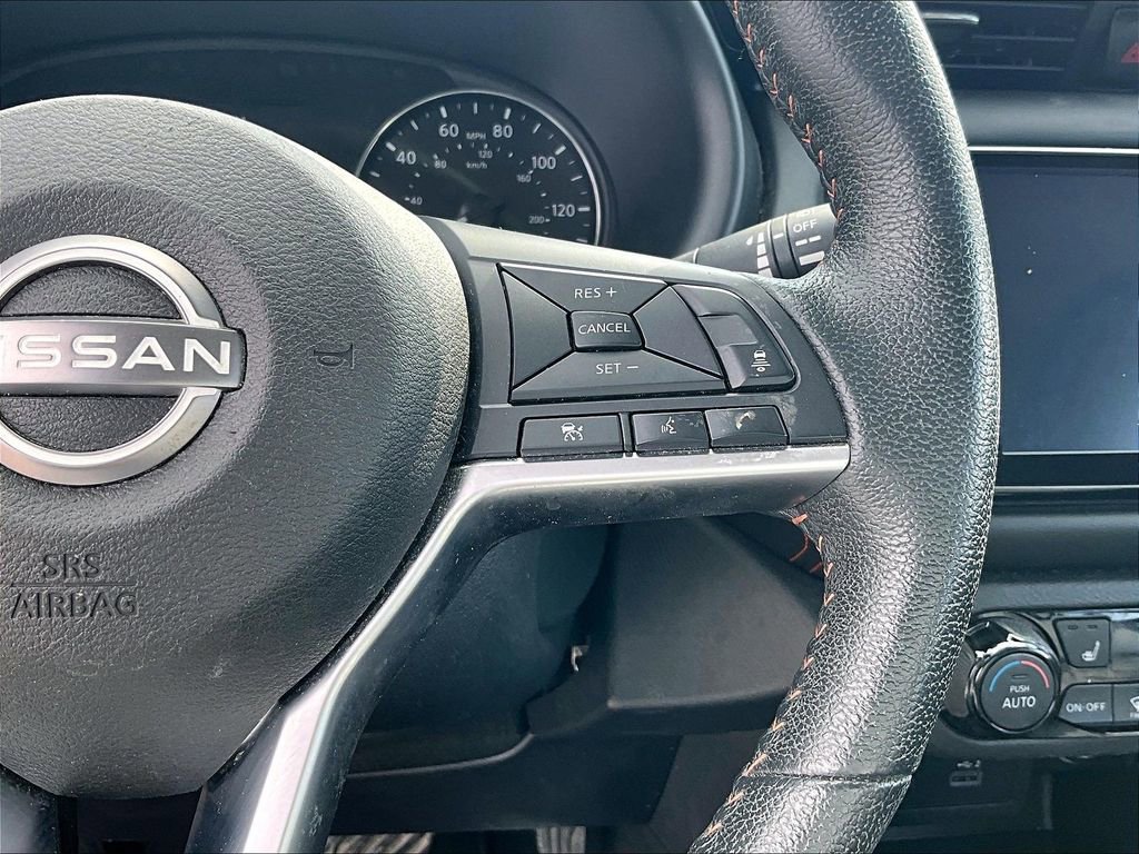 Used 2023 Nissan Kicks SR w/ SR Premium Package image 14