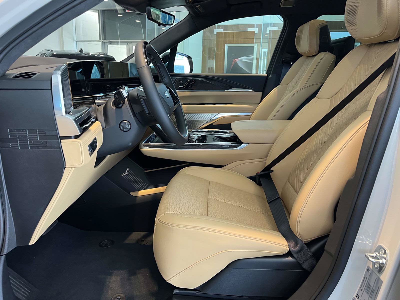 New 2026 Cadillac Escalade IQL Sport 2 w/ LPO, ONYX Package AWD/4WD image 16