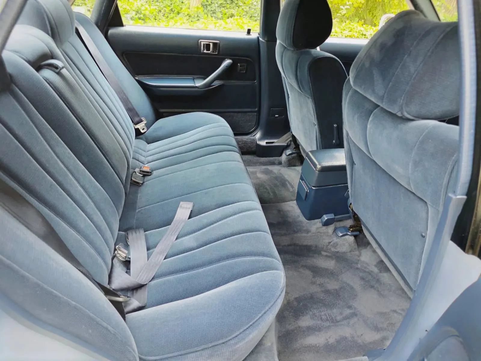 Used 1990 Toyota Camry LE FWD image 11