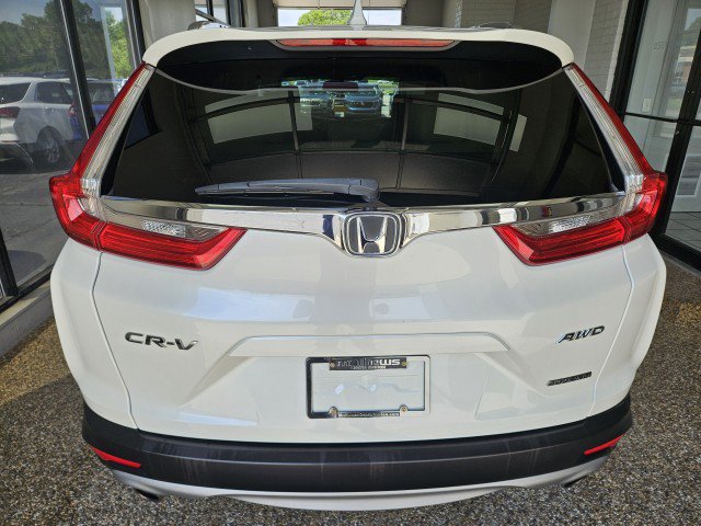 Used 2018 Honda CR-V Touring image 3