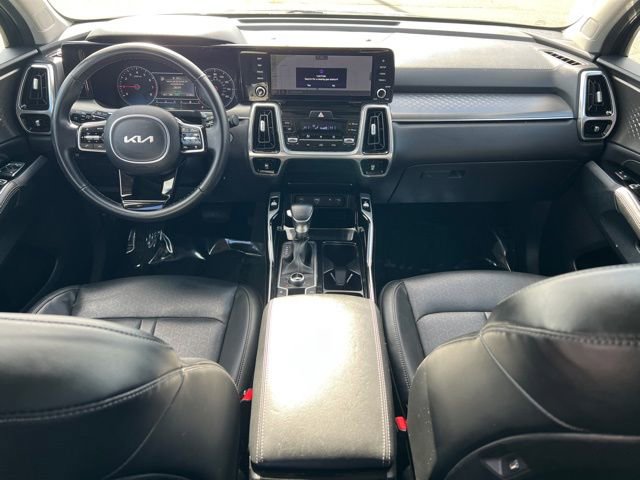 Certified 2022 Kia Sorento SX image 14