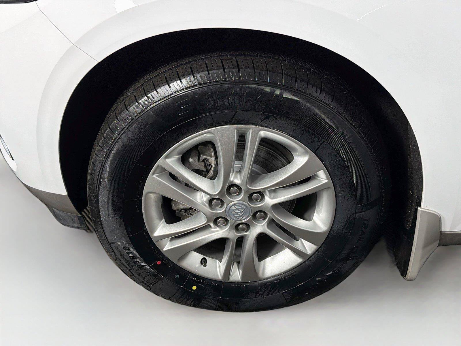Used 2021 Buick Enclave Essence w/ Sound and Sites Package AWD/4WD image 34
