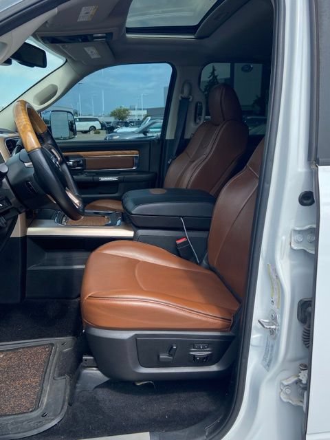 Used 2016 RAM 2500 Longhorn w/ Convenience Group AWD/4WD image 5
