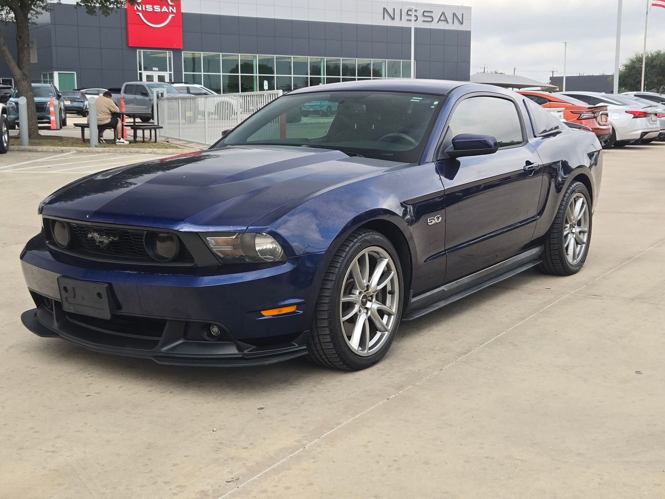 Used 2011 Ford Mustang GT Premium w/ Comfort Pkg image 7