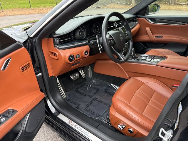 Used 2023 Maserati Quattroporte Modena Q4 AWD/4WD image 21