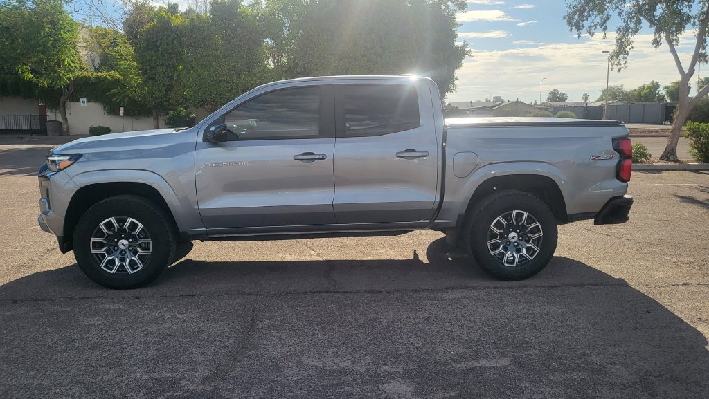 Used 2024 Chevrolet Colorado Z71 w/ Z71 Convenience Package 2 AWD/4WD image 5