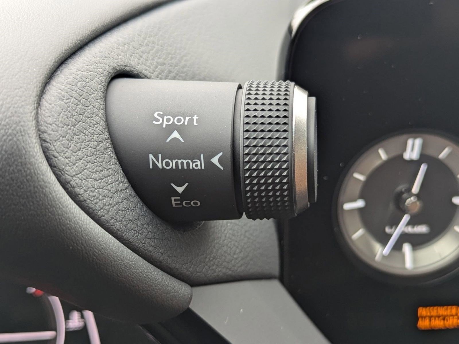 New 2025 Lexus ES 350 Ultra Luxury image 36