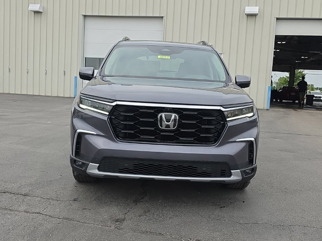Certified 2024 Honda Pilot Elite image 2