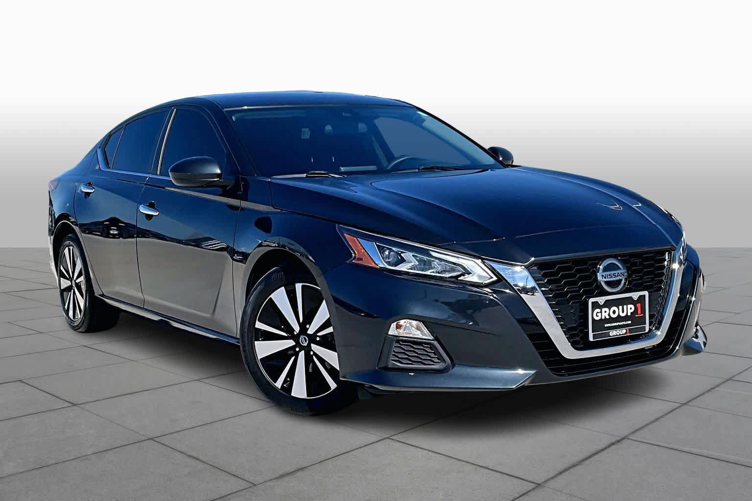Certified 2022 Nissan Altima 2.5 SV FWD image 3