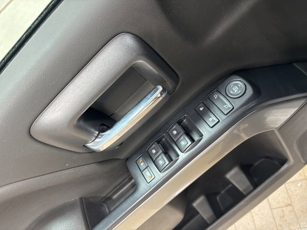 Used 2018 Chevrolet Silverado 1500 LT w/ All Star Edition image 22