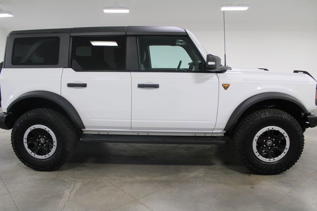 Used 2024 Ford Bronco Badlands image 11
