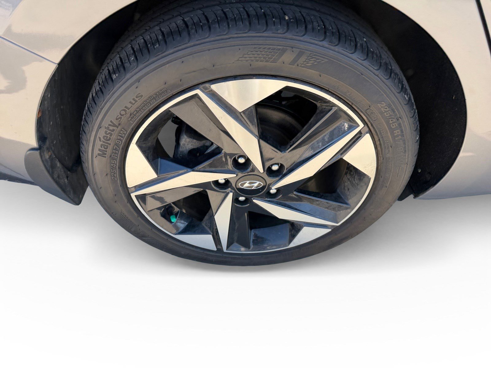 Certified 2023 Hyundai Elantra Limited image 17