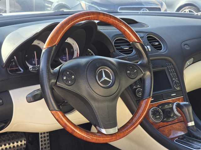 Used 2009 Mercedes-Benz SL 550 image 12