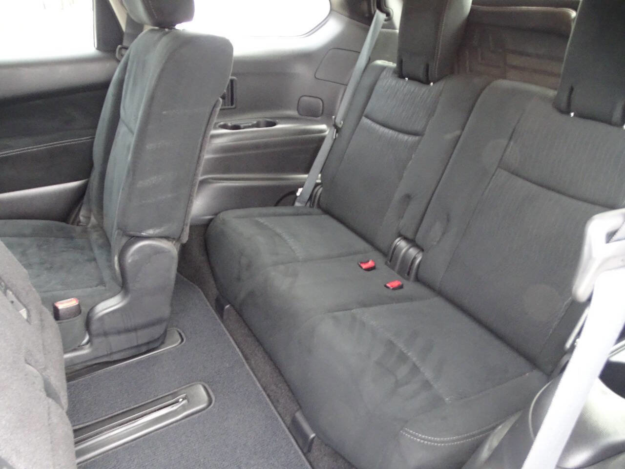 Used 2013 Nissan Pathfinder S image 24