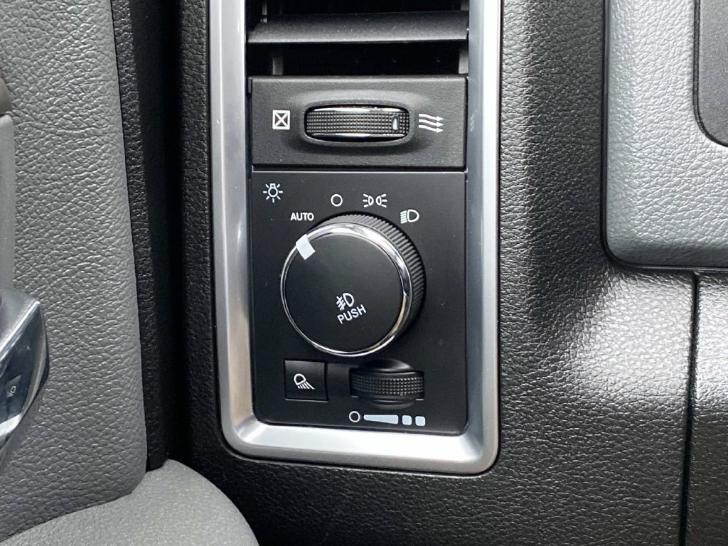 Certified 2020 RAM 1500 Warlock w/ Electronics Group AWD/4WD image 19